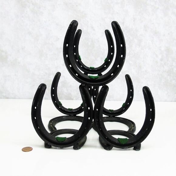 Horse Shoe Art Wine Rack 10 Iron Horseshoes Bottle Holder Stand Western Decor - Picture 4 of 6